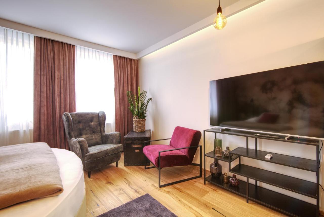 Kavenija Apartmaji - Free Parking Maribor Extérieur photo