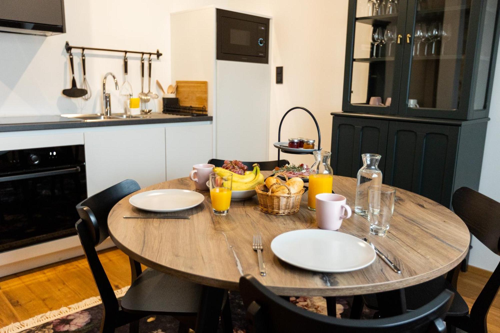 Kavenija Apartmaji - Free Parking Maribor Extérieur photo