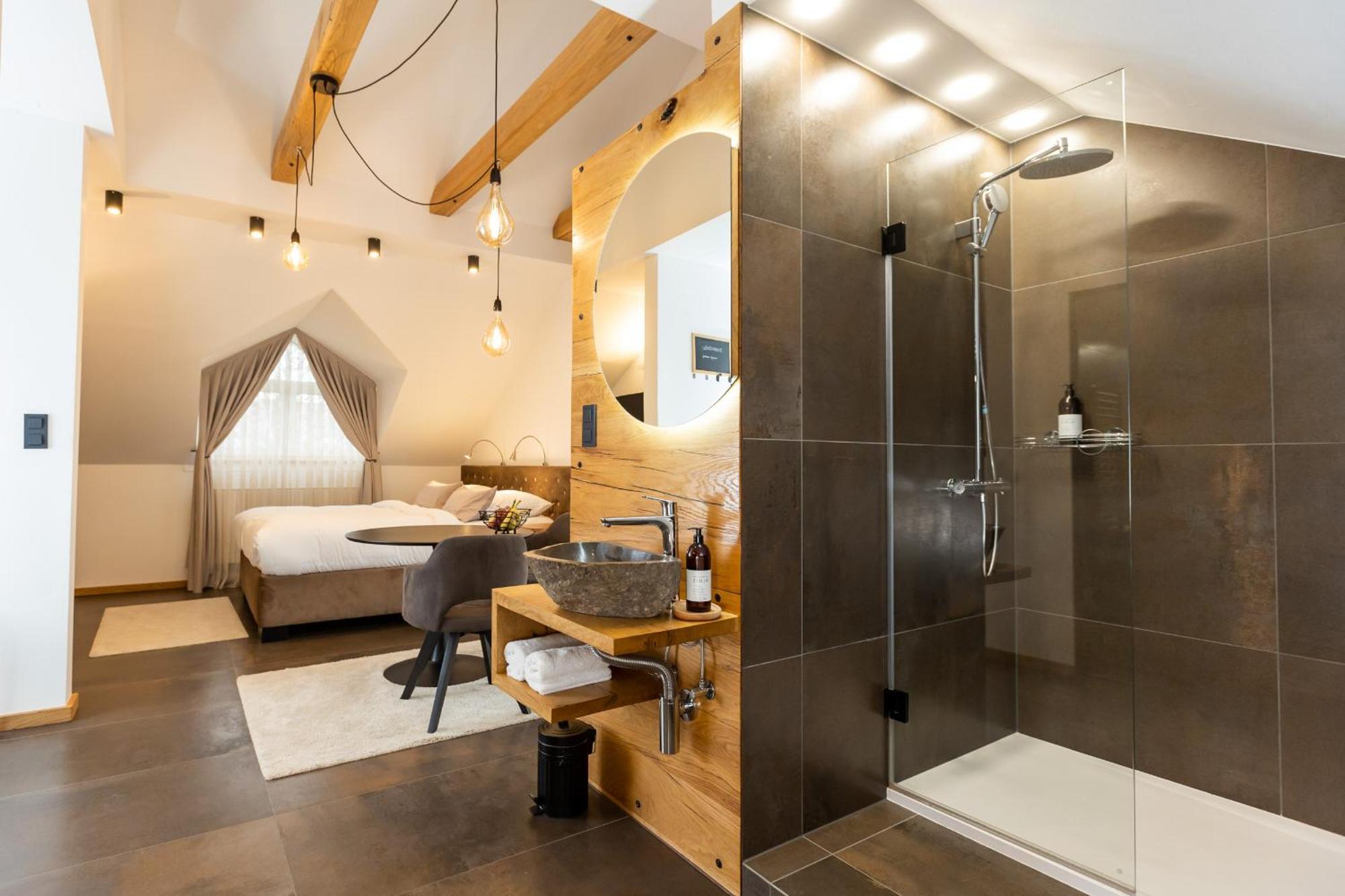 Kavenija Apartmaji - Free Parking Maribor Extérieur photo
