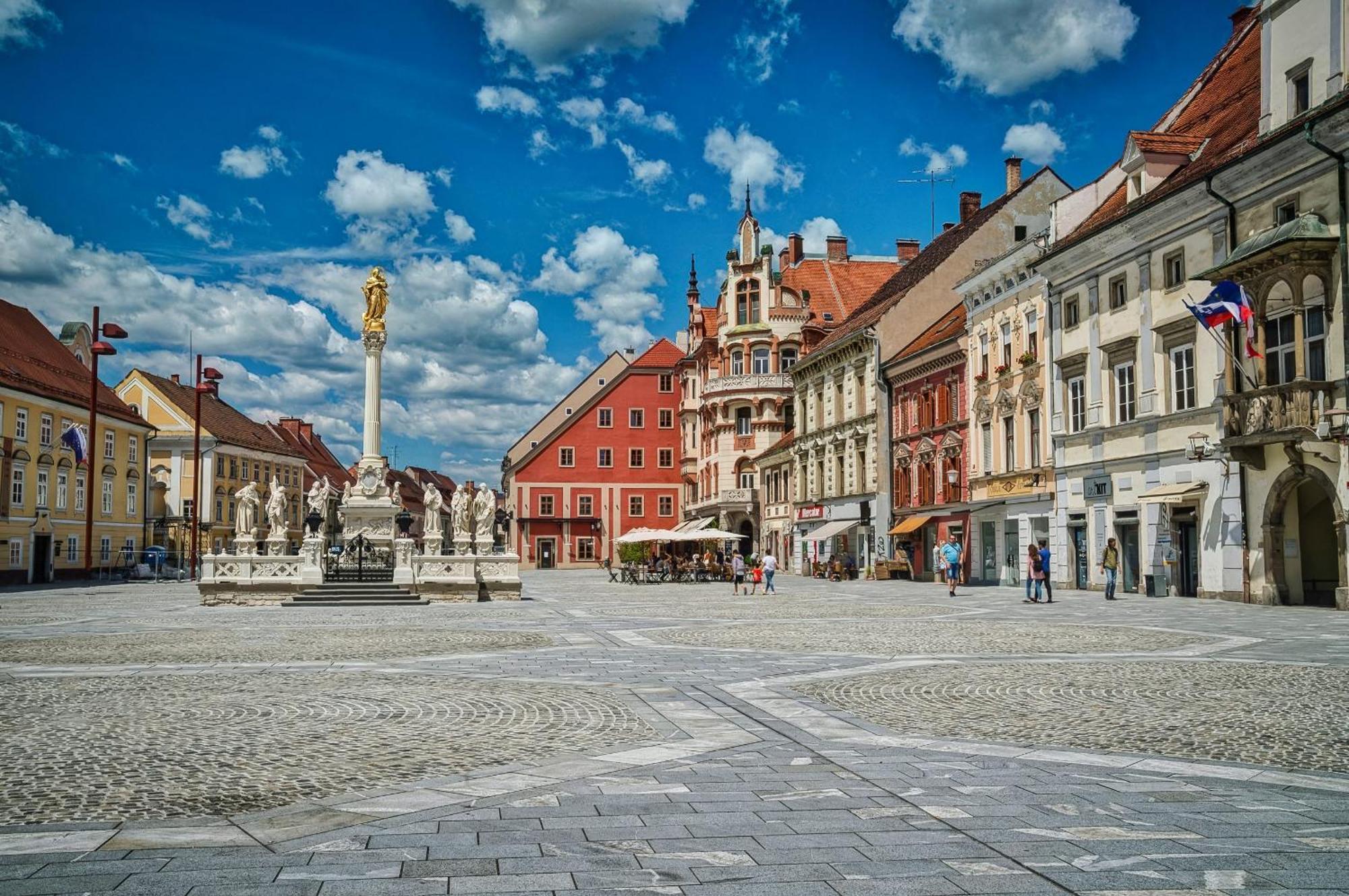 Kavenija Apartmaji - Free Parking Maribor Extérieur photo